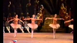 Bolshoi Ballet  Bayadere grand pas  Alexandrova and Uvarov [upl. by Feeney86]