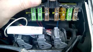 Peugeot 307sw Suursulakkeet  BIG FUSES that are hidden from you [upl. by Riegel]