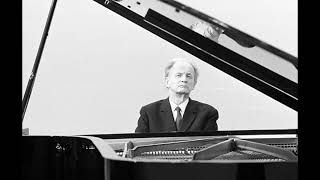 Wilhelm Kempff plays Beethoven Piano Sonata No13 in EFlat Major 4th mov [upl. by Notsrik797]