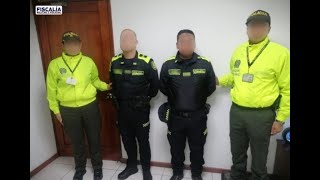 Mayor de la Policía capturado por presuntamente pedir dinero a subalternos a cambio de permisos [upl. by Kerrill206]