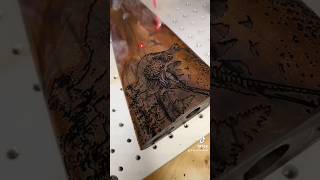 Gravure laser sur bois [upl. by Marv766]