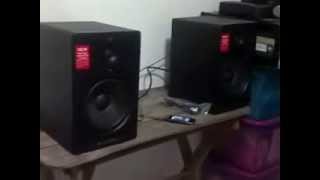 Monitores de estudio ACTIVOS MAudio BX8 D2 [upl. by Wilburn]