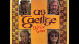 The Wolfe Tones  An Dord Feinne Oro Se Do Bheatha Abhaile [upl. by Adiell]