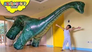 Giant Long Neck DINOSAUR quotSkyheart Toysquot Brachiosaurus dino kids jurassic world [upl. by Annorah]