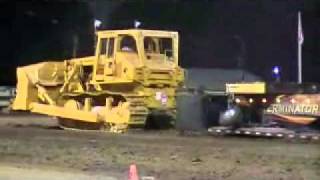 MOV05a Allis Chalmers HD 41 Dozer Pulling [upl. by Bonn223]