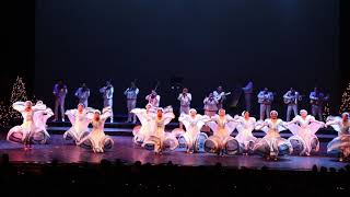 Nochebuena Concert Grand Finale  Ballet Folklorico de Los Angeles amp Mariachi Garibaldi [upl. by Herzberg917]