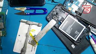 طريقة إزالة وتركيب مايك الديجيتال how to change mic Samsung j400f [upl. by Onaicilef]