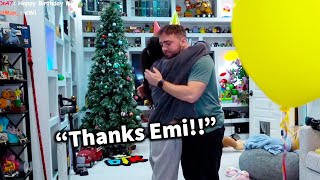 Emiru gives Mizkif his 29th Birthdays Gift [upl. by Egide]