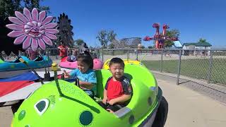 Bay Beach Amusement Park Coj kuv tsev neeg mus caij amp lomzem rau hauv nroog GB lom zem kawg li [upl. by Arbas]