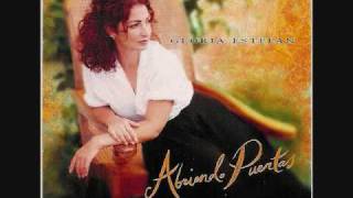 Gloria Estefan  Nuevo Dia New Day [upl. by Wildon]