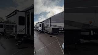 2025 Mobile Suites HOUSTON drv mobilesuites rvtour luxury luxuryrv [upl. by Zwart]