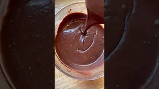 Layer Cake Chocolat 100 au MicroOndes  Recette Facile et Rapide [upl. by Ruby489]