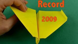 Aereo di carta record 2009 Paper Airplane Guinness RecordOther AngleTakuo Toda [upl. by Oona425]