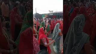 Nav lakhay lobadiyu madiyu madhde ras rame kirtidangadhvi garba shortsvideo viral [upl. by Patterman801]