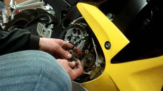 2006  2011 GSXR 600 750 Clear clutch cover Install Video Part 2 [upl. by Amatruda345]