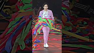 kim taehyung doing model walk on stage concert PTD Las Vegas bts kimtaehyungbtsvtrendingshorts [upl. by Eerhs]