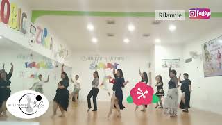 dom dom  mahmoud El essily  BellyDance pemula  simple choreography  bellydance cikarang [upl. by Dahsraf947]