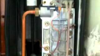 Worcester Bosch Greenstar R 35 HE plus combi Boiler noise and failure [upl. by Luaped137]