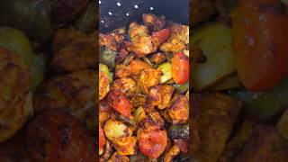 AIR FRYER RECIPES CHICKEN TIKKA TRAY BAKE airfryer airfryerrecipes chicken mustwatch foryou [upl. by Chico]