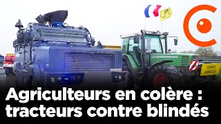 REPLAY – Agriculteurs évacués par les blindés de la Gendarmerie à la centrale Leclerc à Beychac [upl. by Inimak]