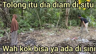 TOLONG DI SAMPING RUMAH IBU INI ADA SOSOK HITAM BESAR GAK BISA BERGERAK WAH APA YA ITU [upl. by Lemak541]