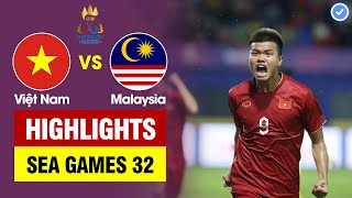 Highlights Việt Nam vs Malaysia Dàn sao VN bay cao rực rỡ khiến Malay cay cú chơi xấu nhận 2 thẻ đỏ [upl. by Eeb]