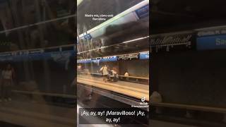 TURISTAS VS JOVENLANDESES EN EL METRO DE BARCELONA 🤐 [upl. by Starr360]