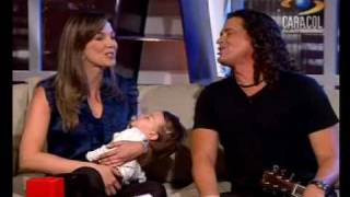 CARLOS VIVES Y SU REINA CANTANDO VALLENATO 6 ENTREVISTA EN CARACOL [upl. by Seraphim]