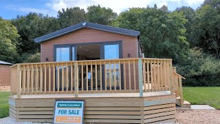 Willerby Gainsborough Lodge at Highfields Country Fishing Retreat [upl. by Nadruoj]