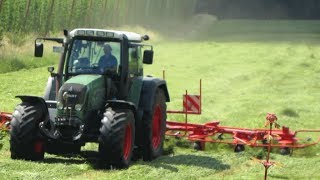 Fendt 716 Vario  Kuhn am WendenZetten Heuernte 2014 [upl. by Narat]