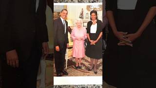 Barack Obama Surprise gift to Queen Elizabeth queen shorts viral [upl. by Einnij]