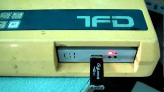 Tajima TFD Disk Reader for Tajima Embroidery Machine with USB to floppy converter [upl. by Goldsworthy603]