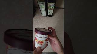 HaagenDazs New York Strawberry Cheesecake Ice Cream Review Part 2 icecream haagen [upl. by Jillayne]