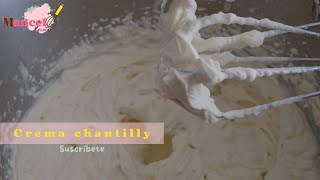 Cómo hacer crema chantilly [upl. by Nhtanhoj]