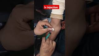 Iv injection trending shortvideo mbbsmd drxsachin12 [upl. by Weld]