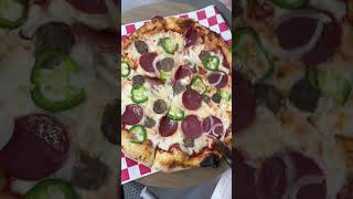 Crust pizza spicy meat pizza conroetx foodtrucklovers [upl. by Bergeman556]