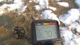 OMG Makro Racer 12quot Quarter Wet Sand Test Metal Detecting WOW Racer 2 [upl. by Manheim122]