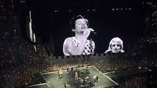 “Sign Of The Times” HD  LIVE IN CHICAGO  Night 4 101322  LOVE ON TOUR  HarryStyles [upl. by Flavio]