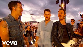 Jonas Brothers  Sucker  Only Human Live on The 2019 MTV VMAs [upl. by Assadah887]