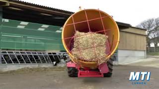 TEAGLE TOMAHAWK T505M  Déchiqueteuse distributrice de paille  Straw shredder spreader [upl. by Karyl]