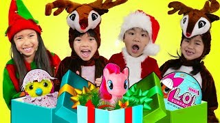 Wendy Emma Jannie amp Lyndon Pretend Play Saving Christmas Morning amp Presents for Kids [upl. by Jezabelle]