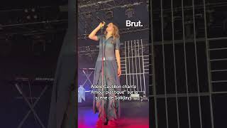 Adèle Castillon chante «Amour plastique » à Solidays [upl. by Ihculo]