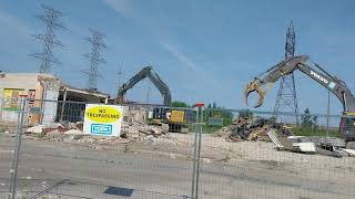 YORK1 DEMOLITION THORNCLIFFE TORONTO 71320242 [upl. by Fong941]