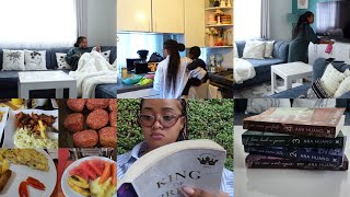 WEEKLY VLOGCOOKINGCLEANING MOTIVATIONWORK WEEK LOTS OF EATINGCURRENT READS [upl. by Schmitt]