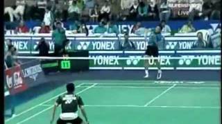 Badminton World Championship 2009 Taufik Hidayat vs Yu Hsing Hsieh [upl. by Akinohs81]