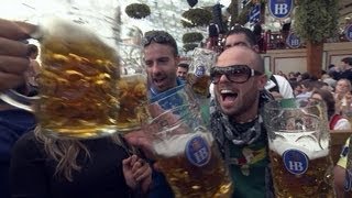 Globalisierter Rausch Touristen auf dem Oktoberfest  SPIEGEL TV [upl. by Laura]