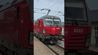 Siemens Vectron og dobbeltdækkervogne på Borup station danmark dsb [upl. by Yelnik]