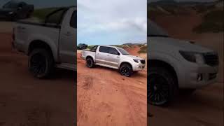 PAJERO SPORT vs HILUX [upl. by Tnattirb]