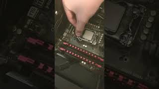 Replacing the thermal paste on cpu [upl. by Schroder]