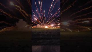 💥Kugelbombe Shell💣 auf Boden zünden😱vuurwerk feuerwerk fireworks firecracker short [upl. by Orford]